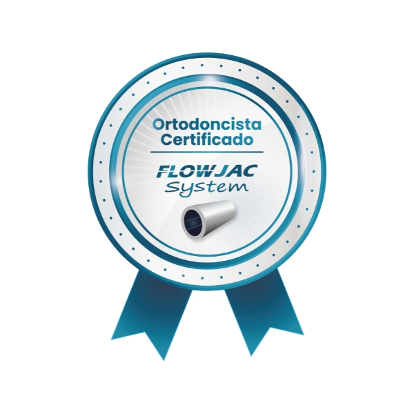 Ortodoncista certificado en ortodoncia con mini tubos Armenia